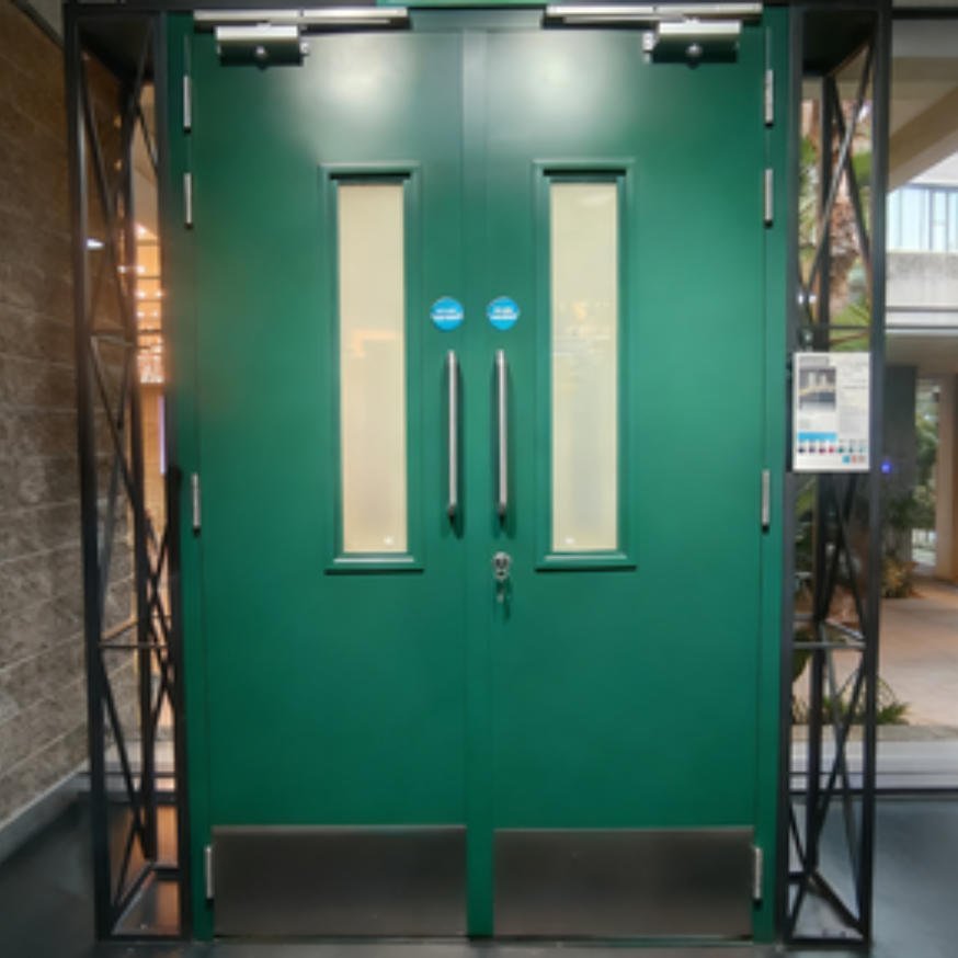 Customizable /WHI Certified Steel Fire-Rated Commercial Entry Door with Glass Modern Design Side Opening for Interior Usesion
