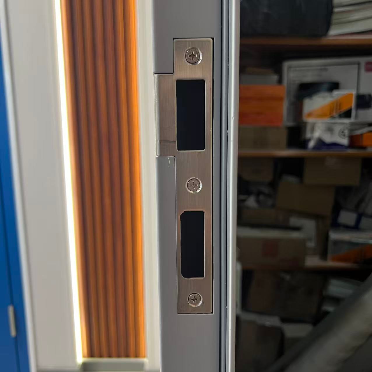 Modern Steel Fire Door with Glass Window Finished Surface for for Commercial Use with Fire Prevention - Image 3