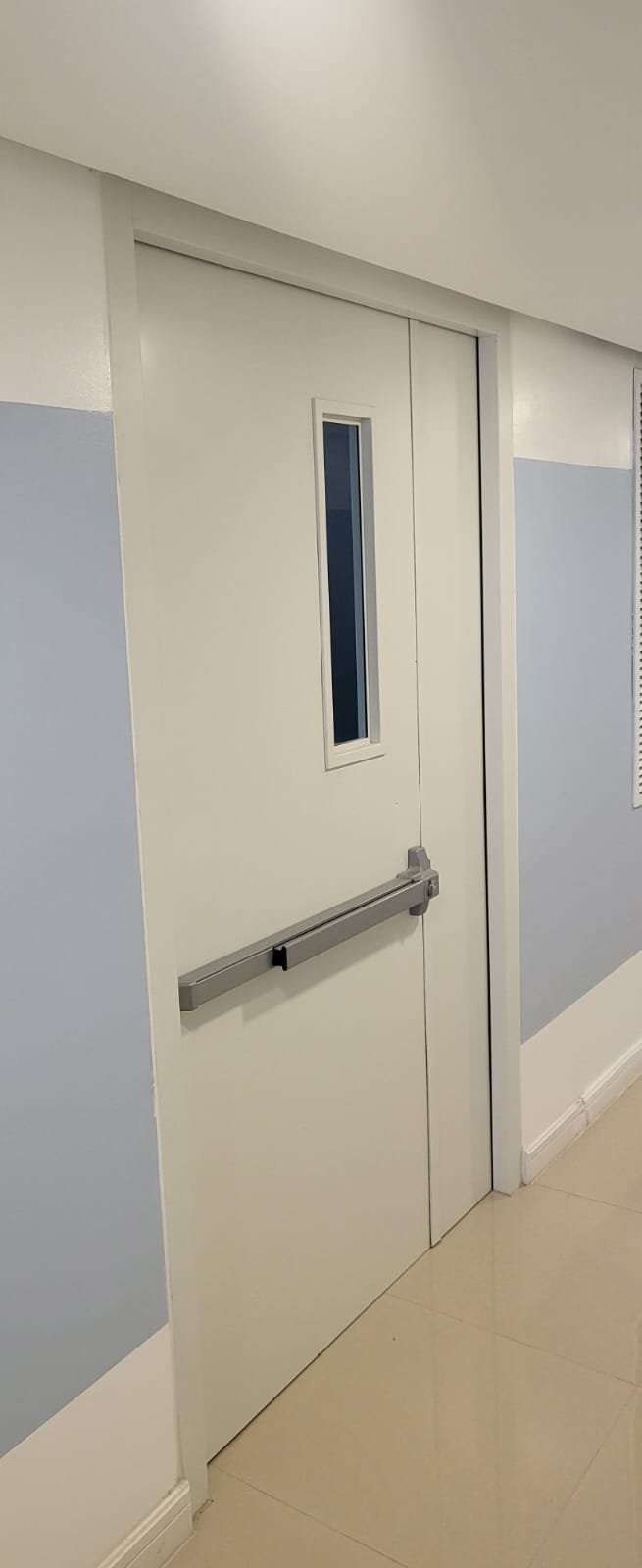 UL/WHI Certified Steel Fire-Rated Door with Glass Vision Panel for Philippine Construction Projects - Image 3