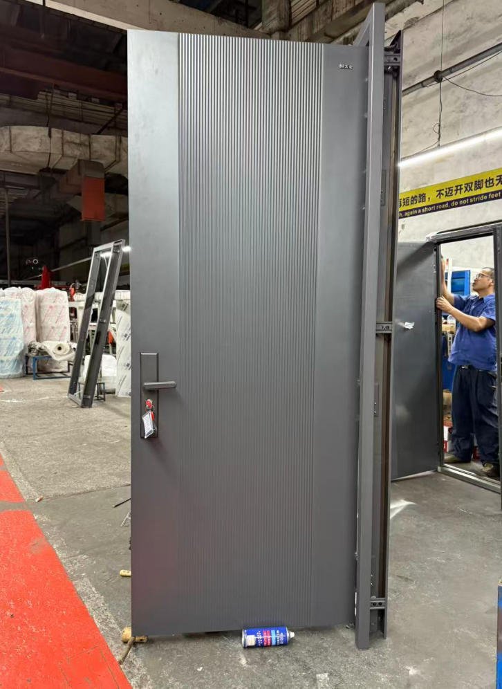 Commercial Metal CE Fire-Rated Doors: Code-Compliant for Office, Mall & Industrial Spaces - Image 4